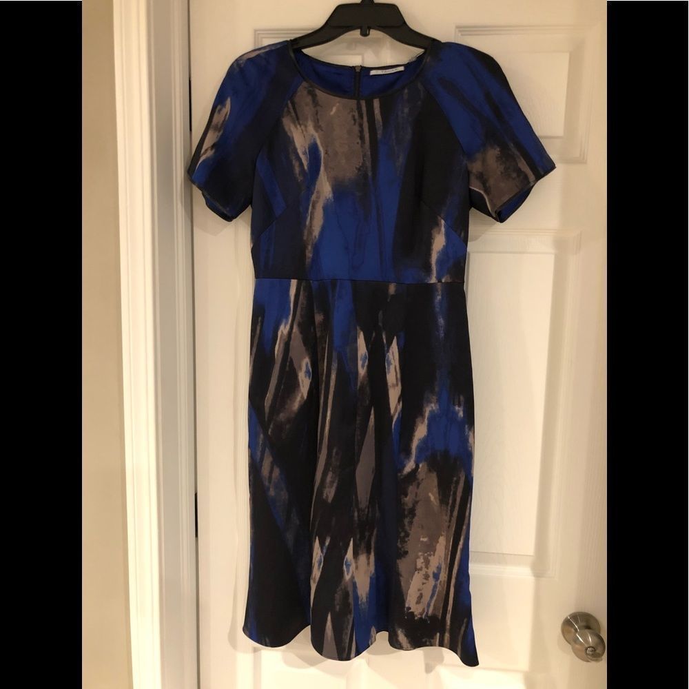 Dress - Picture 4 of 6